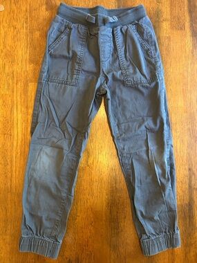 Gray Jogger Pants with Drawstring | Boys size 6 | Cotton Bottoms | Jumping Beans